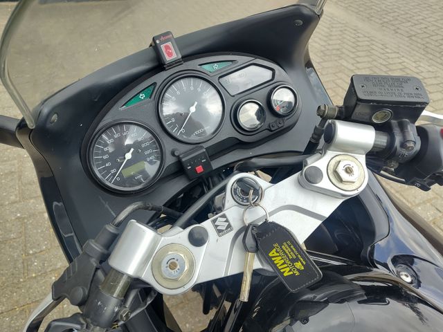 suzuki - gsx-600-f