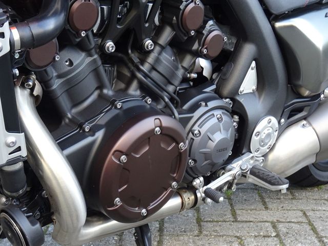 yamaha - vmx-1700