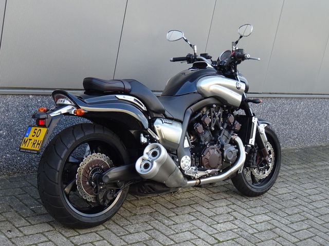 yamaha - vmx-1700