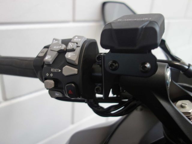 kawasaki - ninja-1100-sx-se