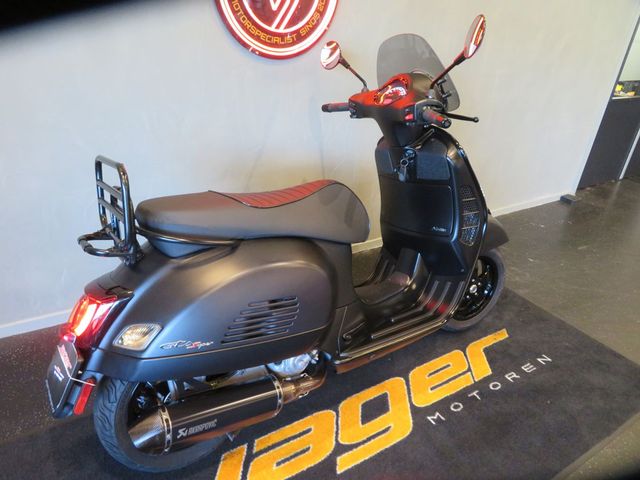 piaggio - gts-touring-300