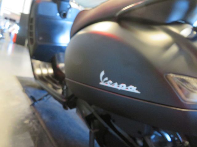 piaggio - gts-touring-300