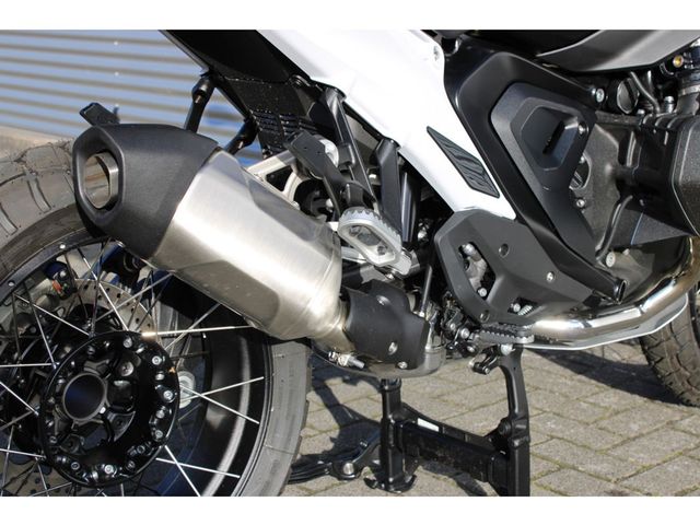 bmw - r-1300-gs