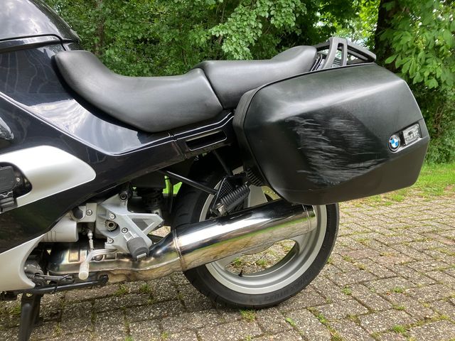 bmw - r-1100-rs