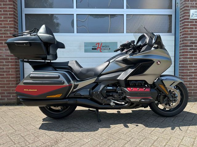 honda - gl-1800-goldwing-bagger-dct