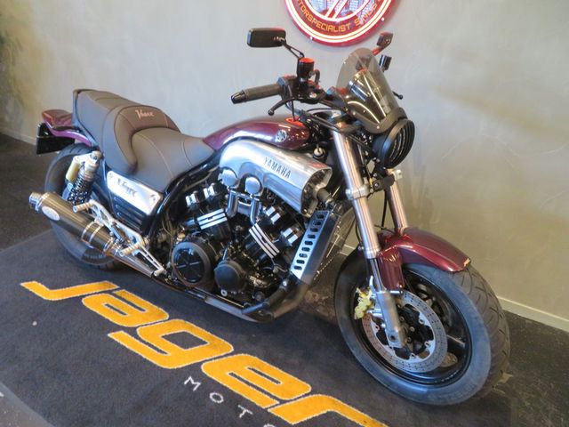 yamaha - vmx-1200-v-max