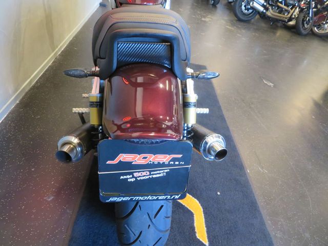 yamaha - vmx-1200-v-max