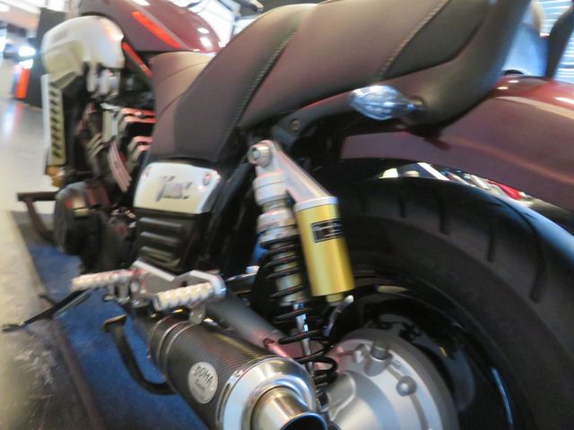yamaha - vmx-1200-v-max