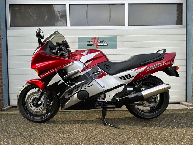 honda - cbr-1000-f