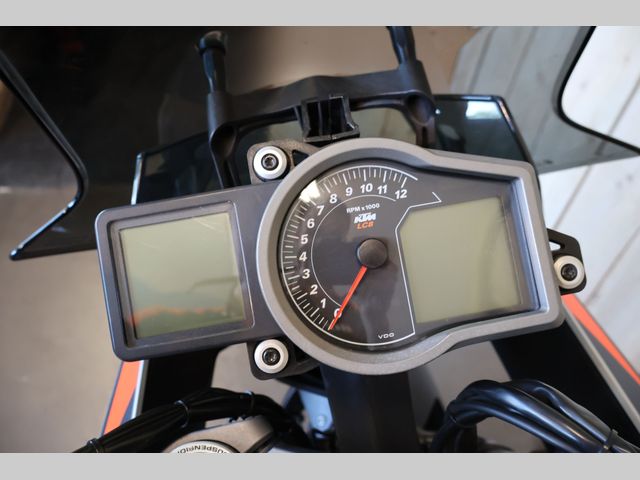 ktm - 1290-super-duke-gt