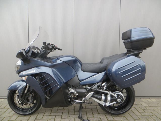 kawasaki - 1400-gtr