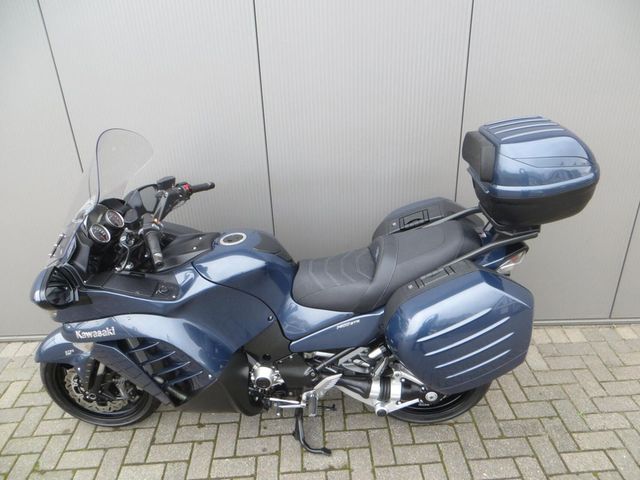 kawasaki - 1400-gtr