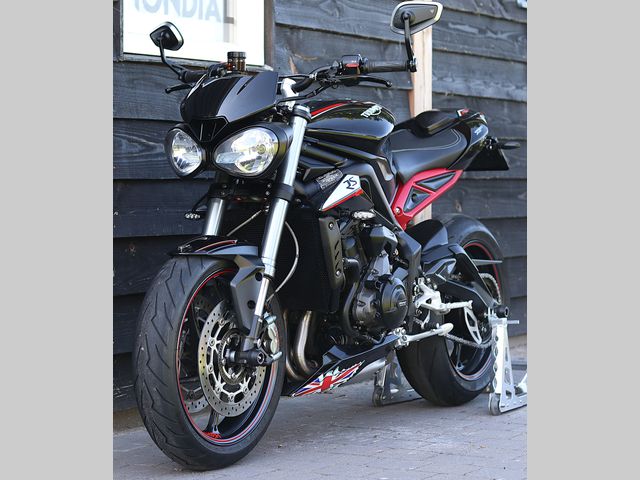 triumph - street-triple-rs