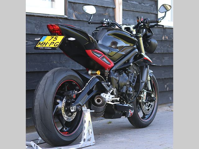 triumph - street-triple-rs