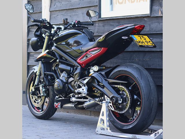 triumph - street-triple-rs