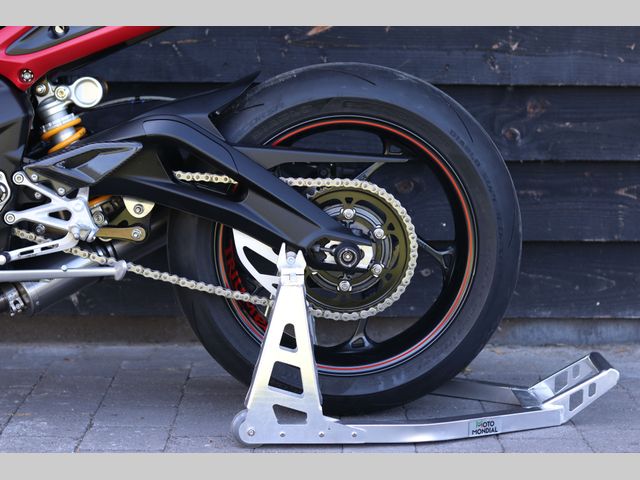 triumph - street-triple-rs