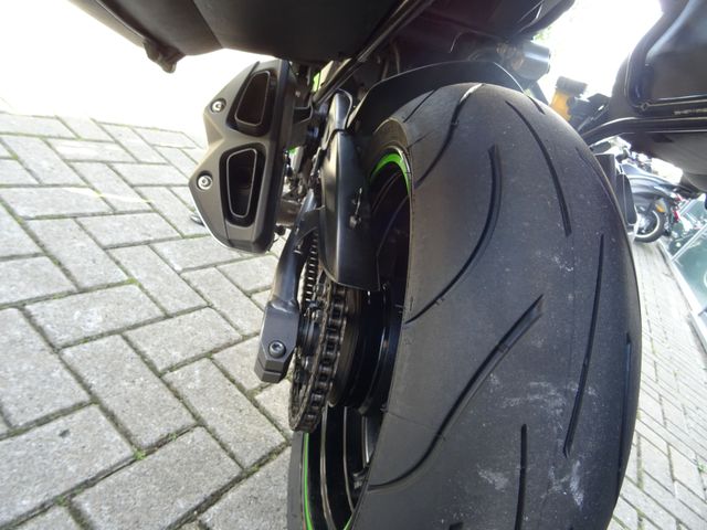 kawasaki - z-1000-sx-abs