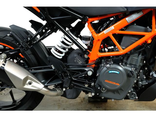 ktm - 390-duke