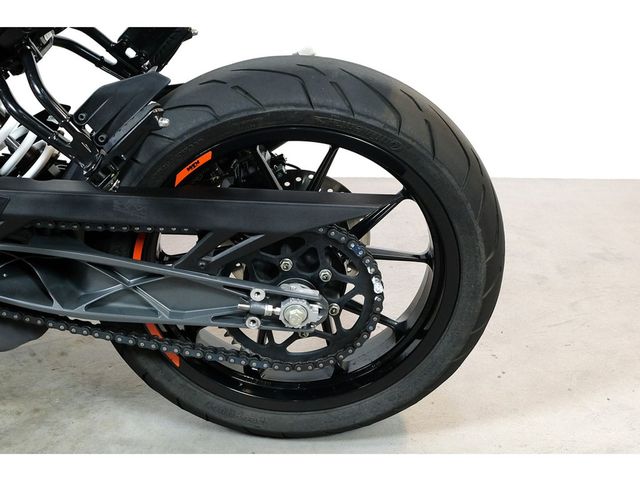 ktm - 390-duke