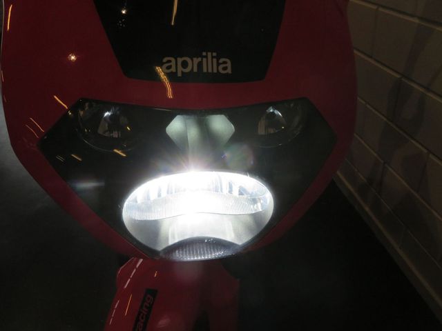 aprilia - tuono-1000-r