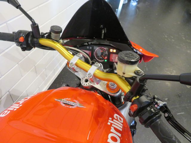 aprilia - tuono-1000-r