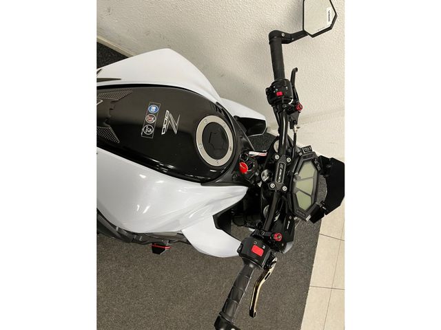 kawasaki - z-800