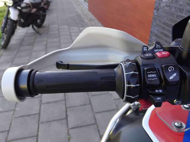 bmw - r-1250-gs-adventure