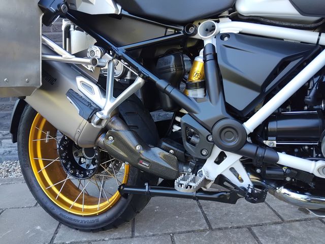 bmw - r-1250-gs-adventure