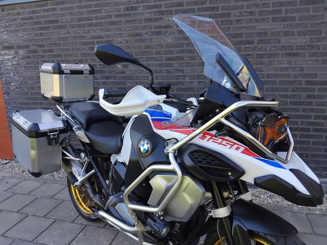 bmw - r-1250-gs-adventure