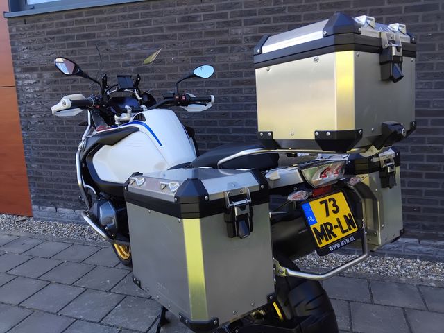 bmw - r-1250-gs-adventure