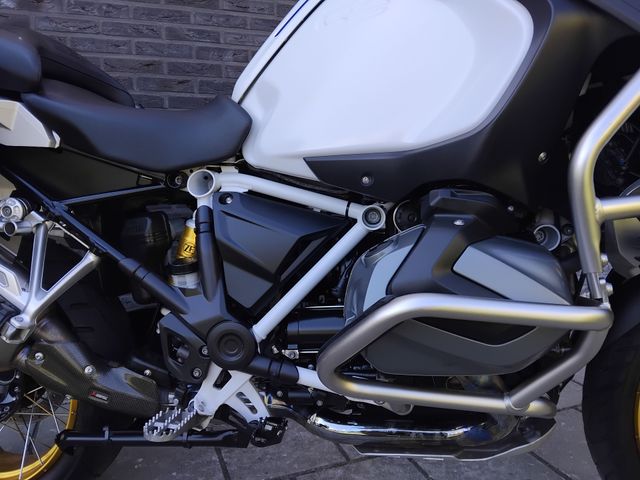 bmw - r-1250-gs-adventure