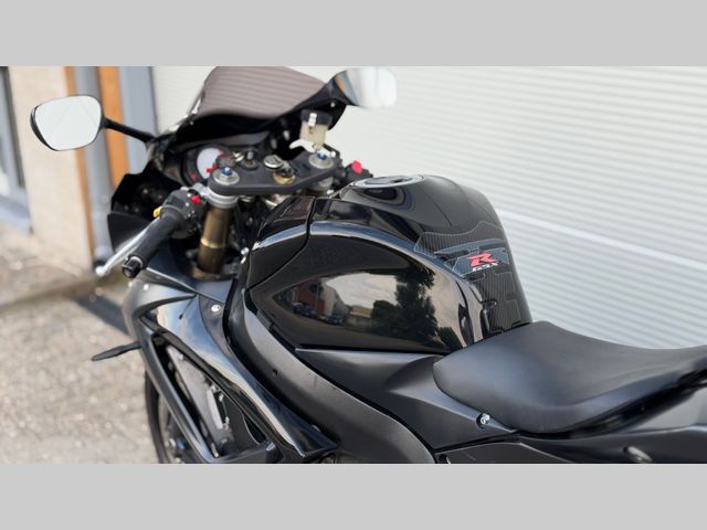suzuki - gsx-r-600