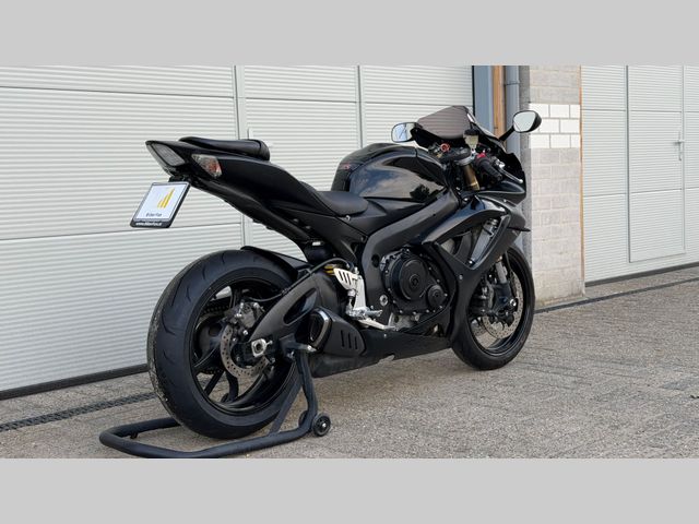 suzuki - gsx-r-600