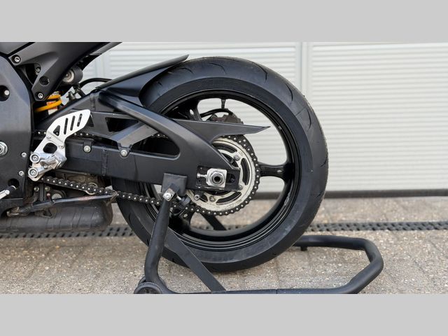 suzuki - gsx-r-600