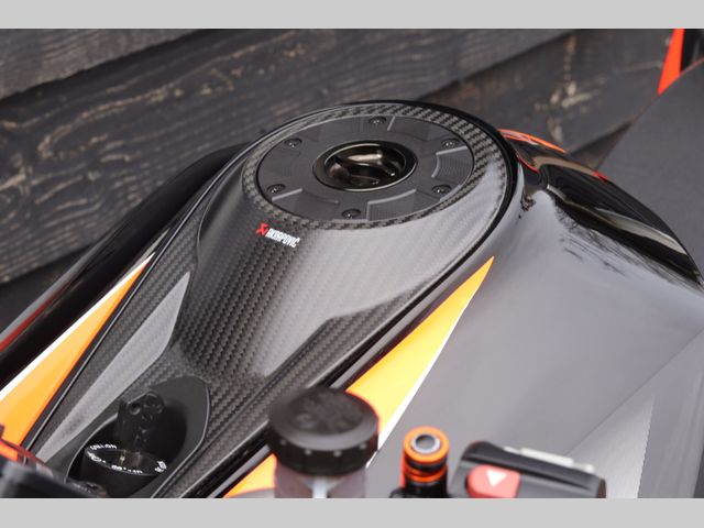 ktm - 1290-super-duke-r