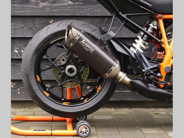 ktm - 1290-super-duke-r