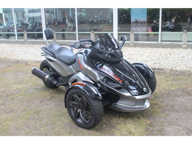 can-am - roadster-spyder