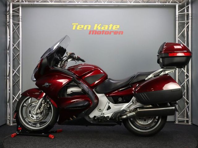 honda - st-1300-pan-european