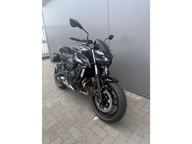 kawasaki - z650-s