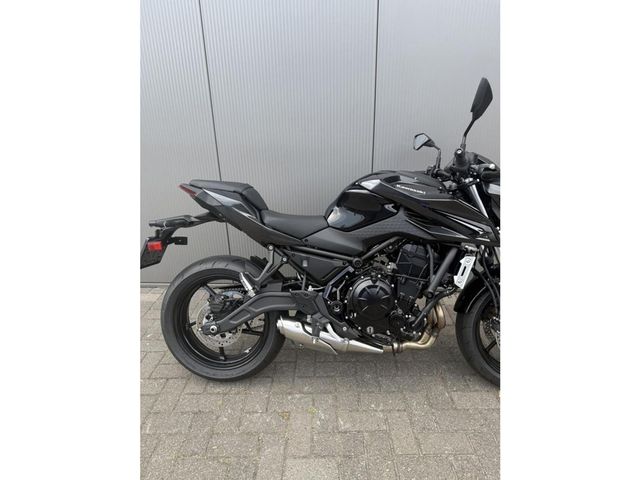 kawasaki - z650-s