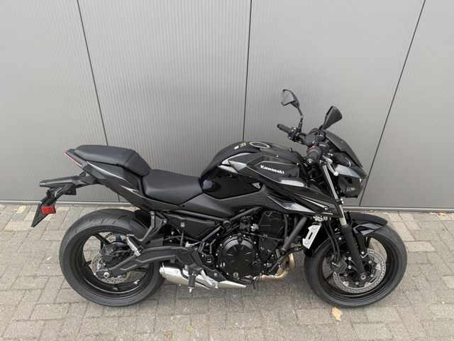 kawasaki - z650-s