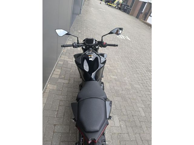 kawasaki - z650-s