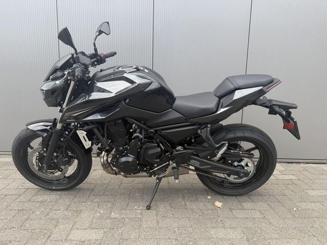 kawasaki - z650-s