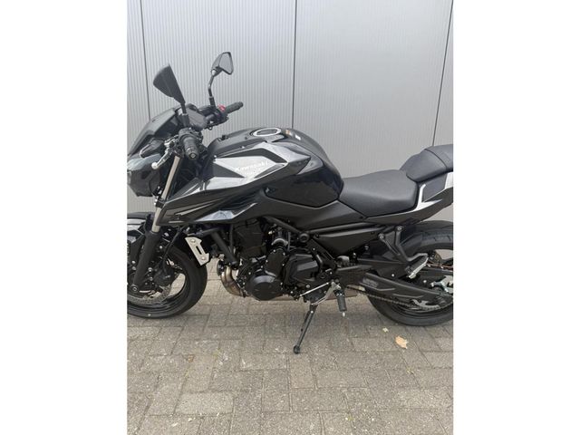 kawasaki - z650-s