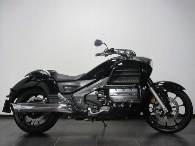 honda - f6-c-gl-1800-valkyrie