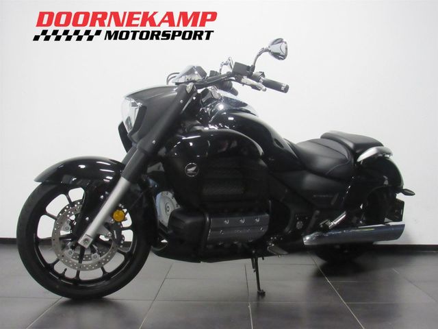 honda - f6-c-gl-1800-valkyrie