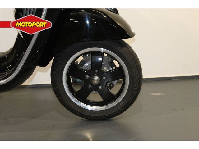 vespa - gts-250
