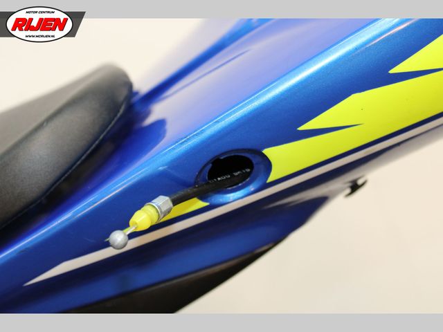 suzuki - gsx-r-750