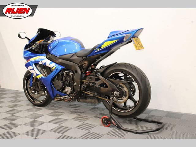 suzuki - gsx-r-750