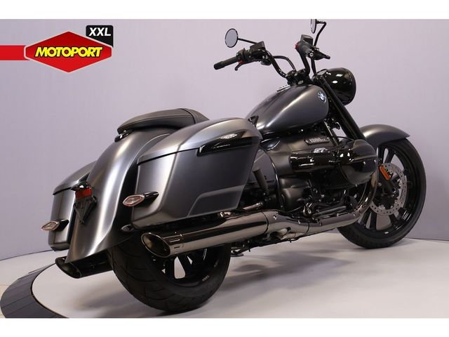 bmw - r-18-rocktane